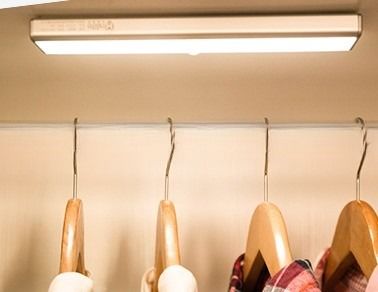 Lithium Battery Operated LED Motion Sensor Light for Home Office 20000 Hours Lifespan