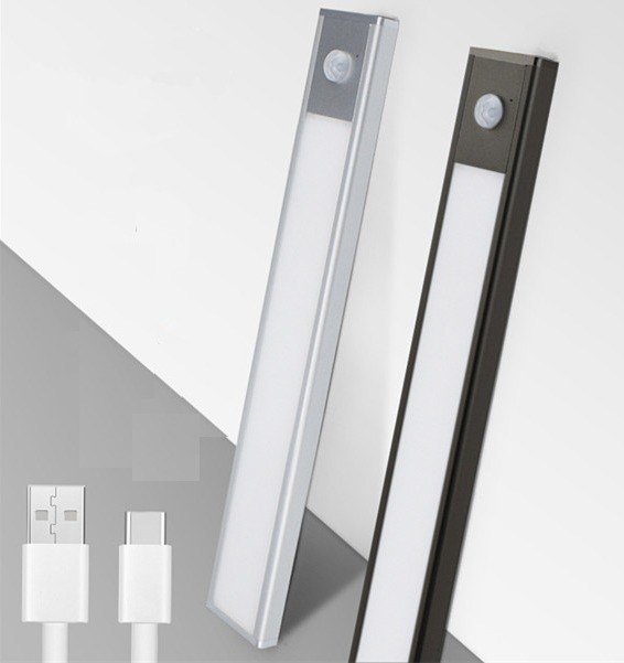 Portable Wardrobe Lamp with Hand Sweep and PIR Induction 82lm/w Luminous Efficiency