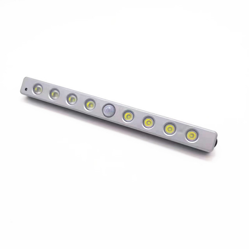 CE Certified 8 LED PIR Motion Sensor Mini Cabinet Light for Indoor Night Lighting Hotel